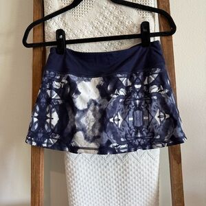 Lululemon Navy Blue & White Abstract Patterned Athletic Skort